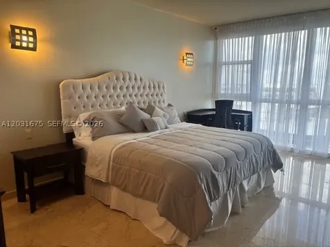 100 Lincoln Road Miami Beach FL 33139