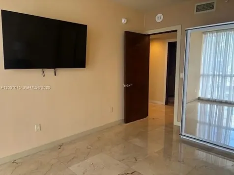 100 Lincoln Road Miami Beach FL 33139