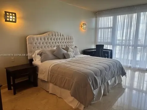 100 Lincoln Road Miami Beach FL 33139