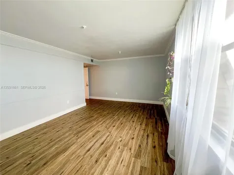 671 NE 195th Street Miami FL 33179