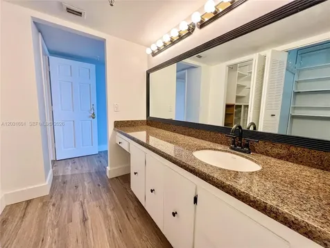 671 NE 195th Street Miami FL 33179