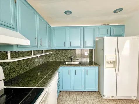 671 NE 195th Street Miami FL 33179
