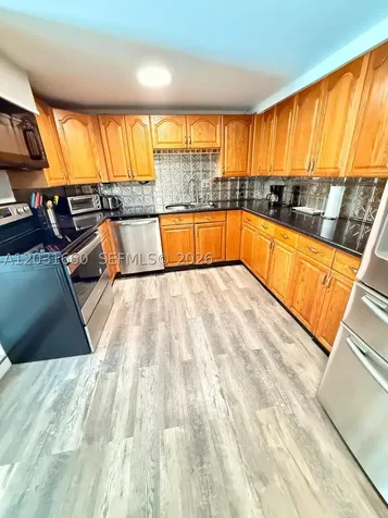 57 NE 24th Street Wilton Manors FL 33305