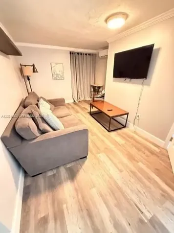57 NE 24th Street Wilton Manors FL 33305