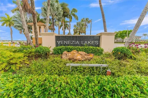 13257 SW 142nd Terrace Miami FL 33186