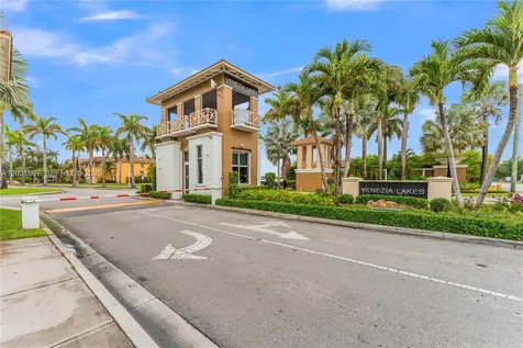 13257 SW 142nd Terrace Miami FL 33186