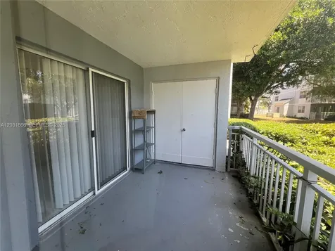 8580 SW 212th Street Cutler Bay FL 33189