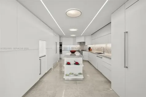 1643 Brickell Avenue Miami FL 33129
