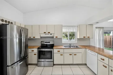 11038 SW 148th Place Miami FL 33196