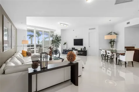 15811 Collins Avenue Sunny Isles Beach FL 33160