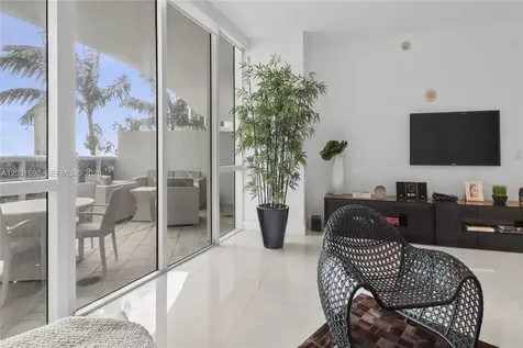 15811 Collins Avenue Sunny Isles Beach FL 33160