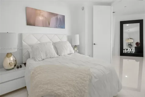 15811 Collins Avenue Sunny Isles Beach FL 33160