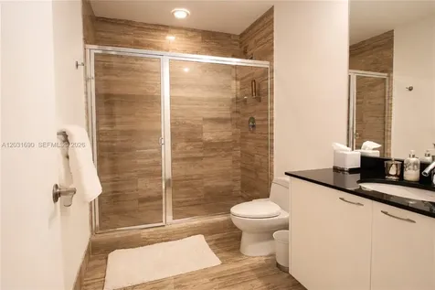 15811 Collins Avenue Sunny Isles Beach FL 33160