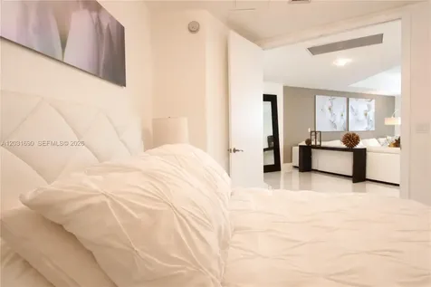 15811 Collins Avenue Sunny Isles Beach FL 33160