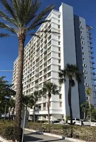 1865 79th St Causeway North Bay Village FL 33141