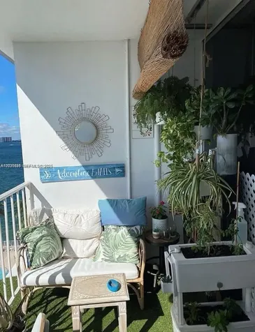 1865 79th St Causeway North Bay Village FL 33141