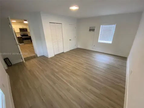 11310 Peachtree Drive Miami FL 33161