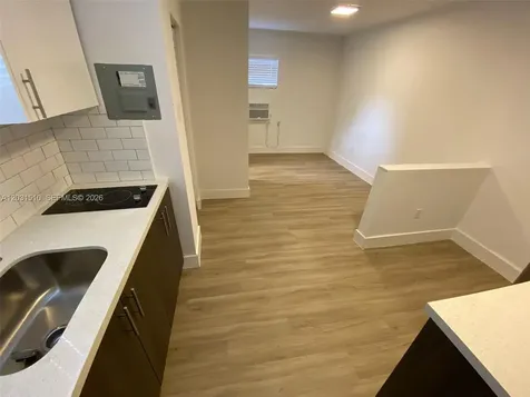 11310 Peachtree Drive Miami FL 33161