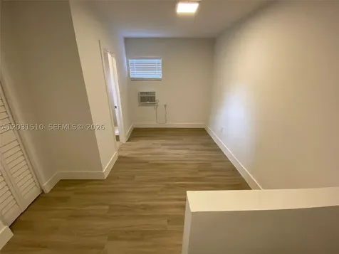 11310 E Peachtree Drive Miami FL 33161