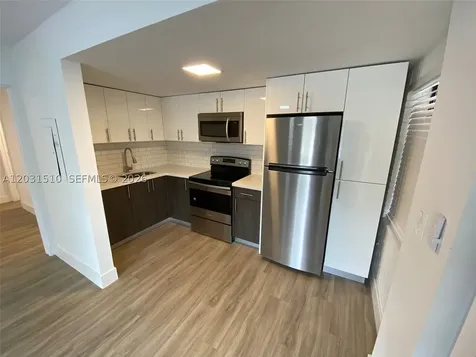 11310 E Peachtree Drive Miami FL 33161
