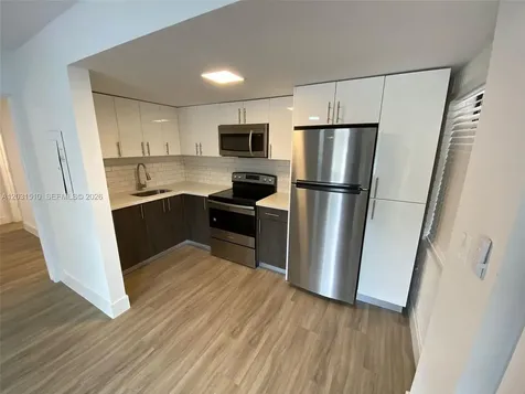 11310 Peachtree Drive Miami FL 33161