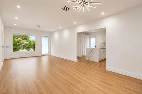 8819 Dickens Avenue Surfside FL 33154