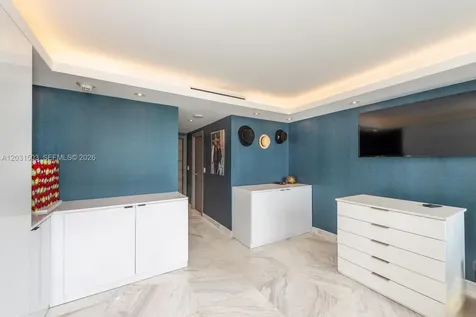 5660 Collins Avenue Miami Beach FL 33140