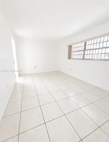 13701 Kendale Lakes Circle Miami FL 33183