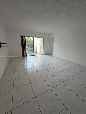13701 Kendale Lakes Circle Miami FL 33183