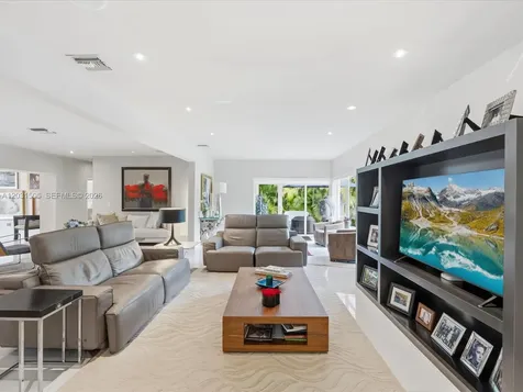 1270 NE 97th Street Miami Shores FL 33138