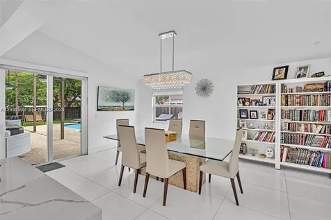 3877 Bimini Avenue Cooper City FL 33026