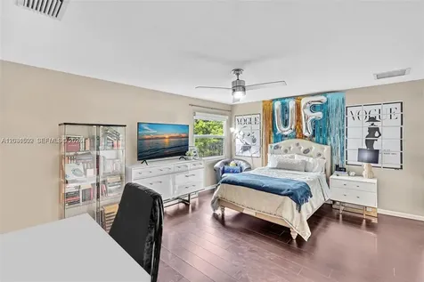 3877 Bimini Avenue Cooper City FL 33026