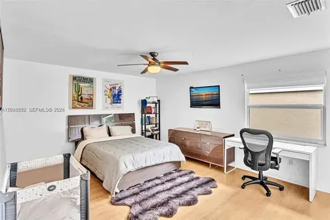 3877 Bimini Avenue Cooper City FL 33026