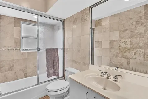 3877 Bimini Avenue Cooper City FL 33026