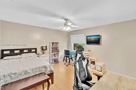 3877 Bimini Avenue Cooper City FL 33026