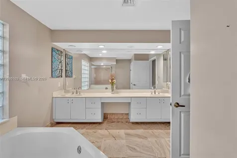 3877 Bimini Avenue Cooper City FL 33026