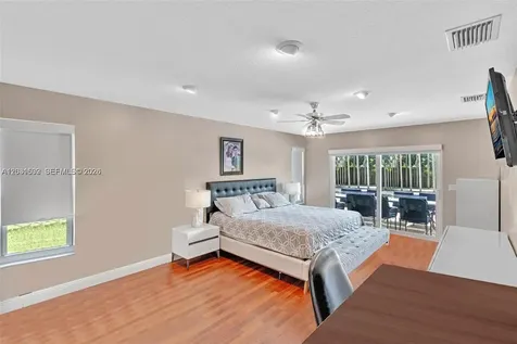 3877 Bimini Avenue Cooper City FL 33026