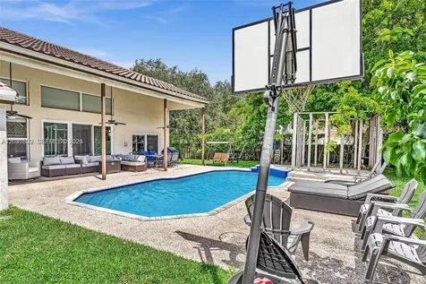 3877 Bimini Avenue Cooper City FL 33026