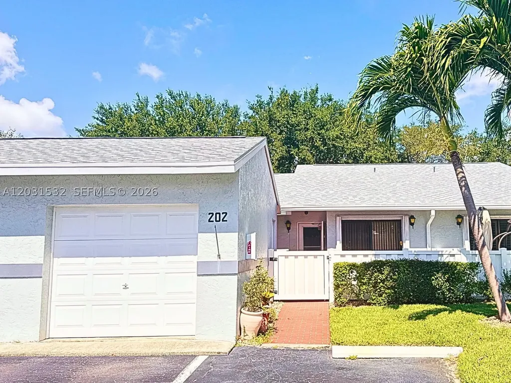 2640 W Gately Drive W West Palm Beach FL 33415