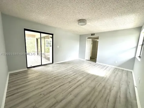 601 Ives Dairy Road Miami FL 33179