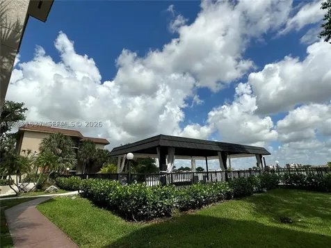 601 Ives Dairy Road Miami FL 33179
