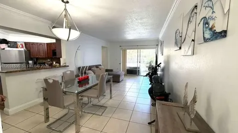 9711 Fontainebleau Boulevard Miami FL 33172