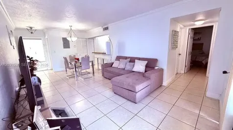 9711 Fontainebleau Boulevard Miami FL 33172