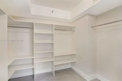 3500 Mystic Pointe Drive Aventura FL 33180