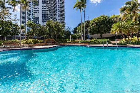 3500 Mystic Pointe Drive Aventura FL 33180