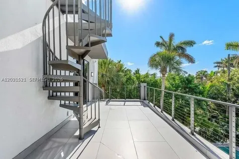 638 Lakeside Harbor Boynton Beach FL 33435