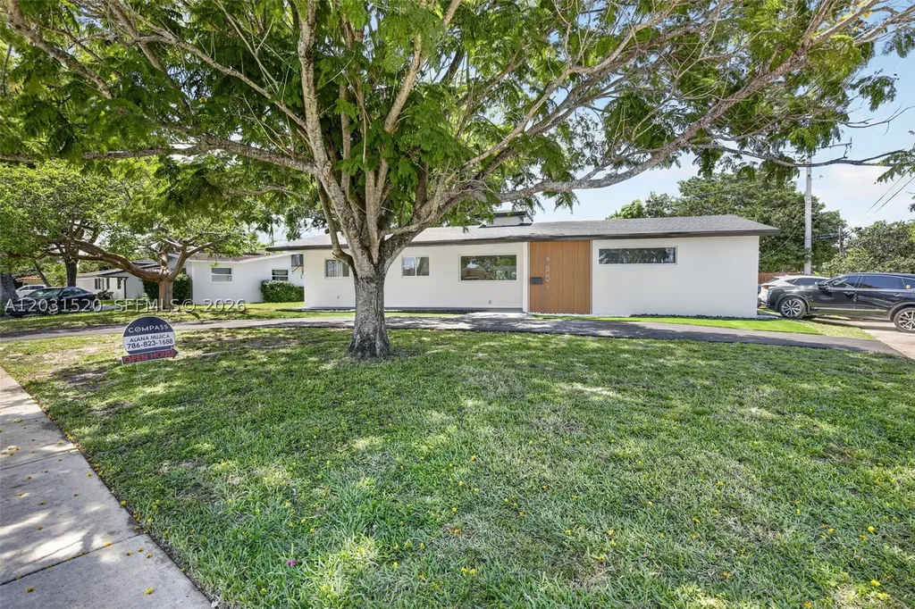 4801 Tyler Street Hollywood FL 33021