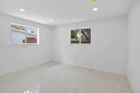 4801 Tyler Street Hollywood FL 33021