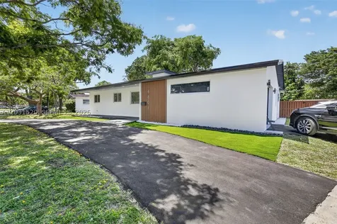 4801 Tyler Street Hollywood FL 33021