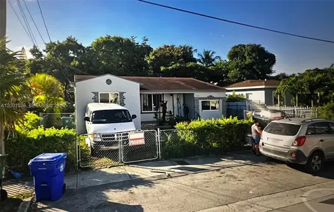1450 NW 35th Street Miami FL 33142